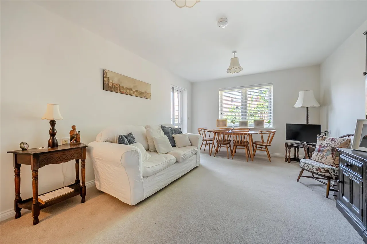 London Road, Basingstoke, RG21, photo 3