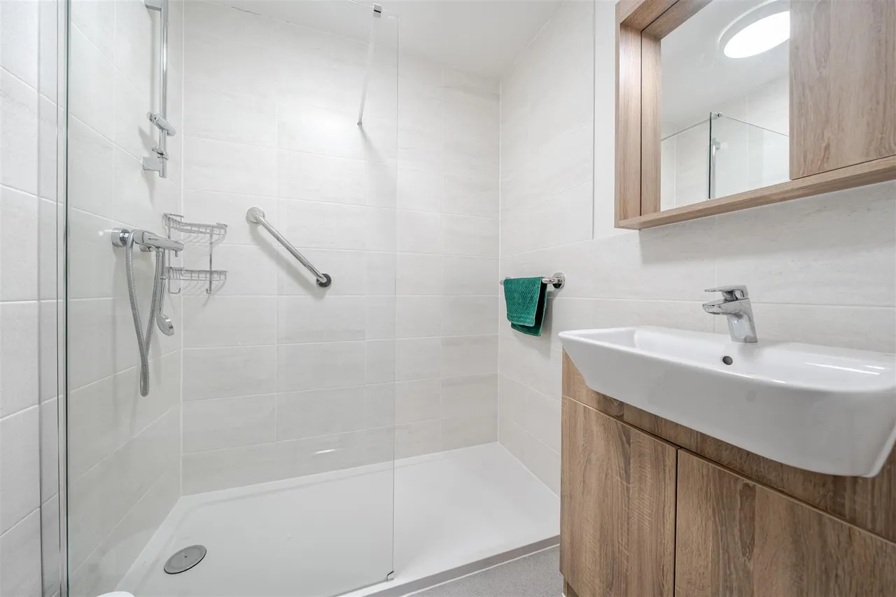 London Road, Basingstoke, RG21, photo 12