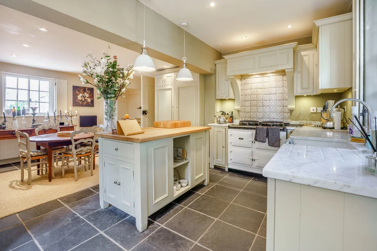 Sandwich Road, Eastry, Kent, CT13 0DR, photo 6