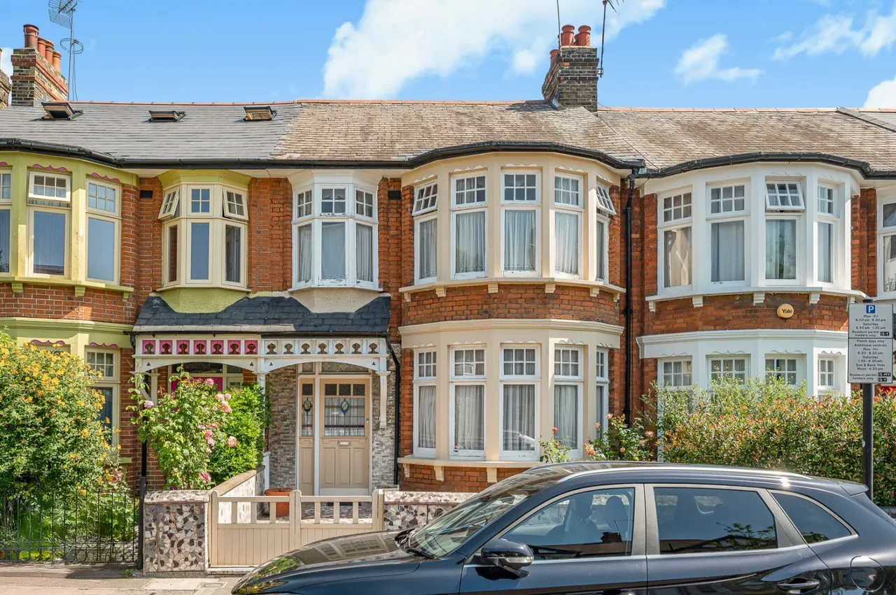 3 bed house for sale, Warlters Road, London, N7