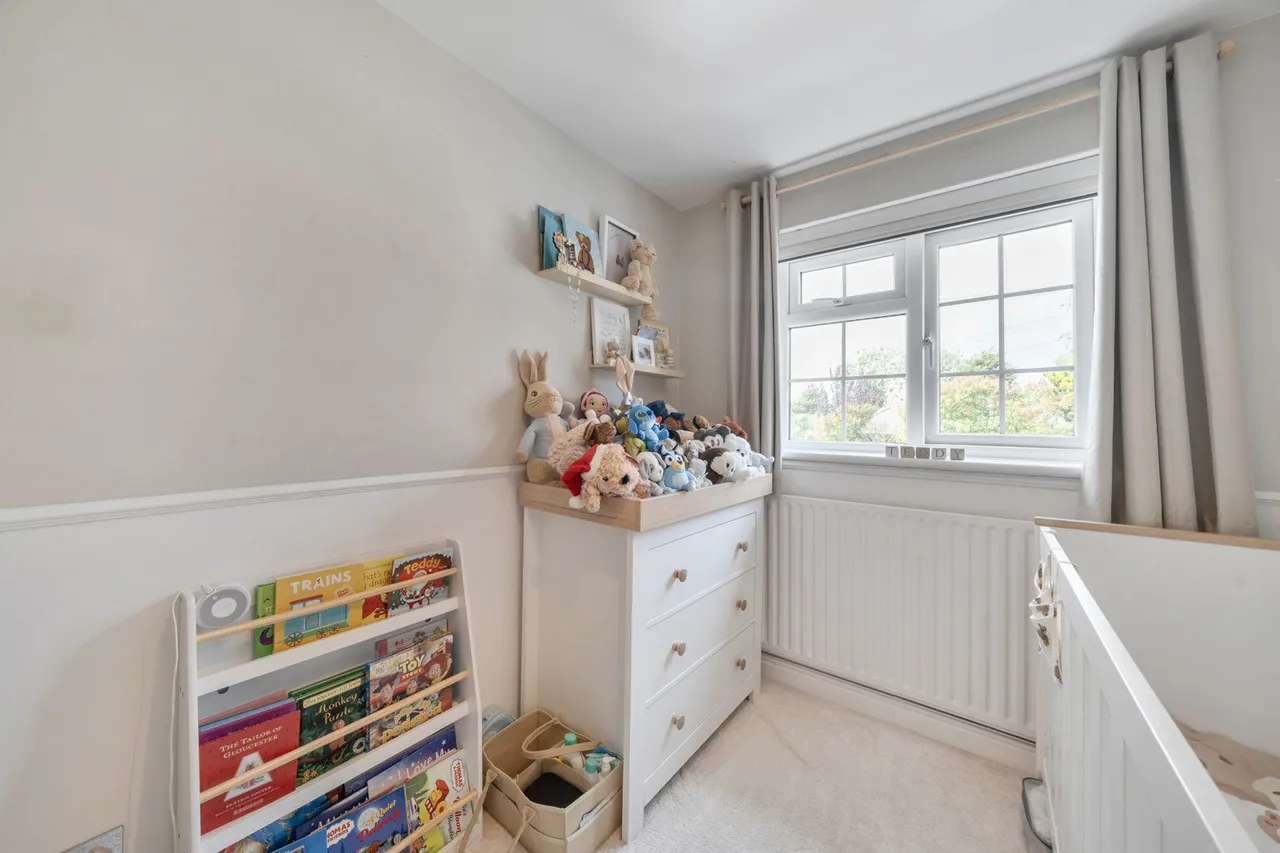 Kemsley Close, DA9, photo 13