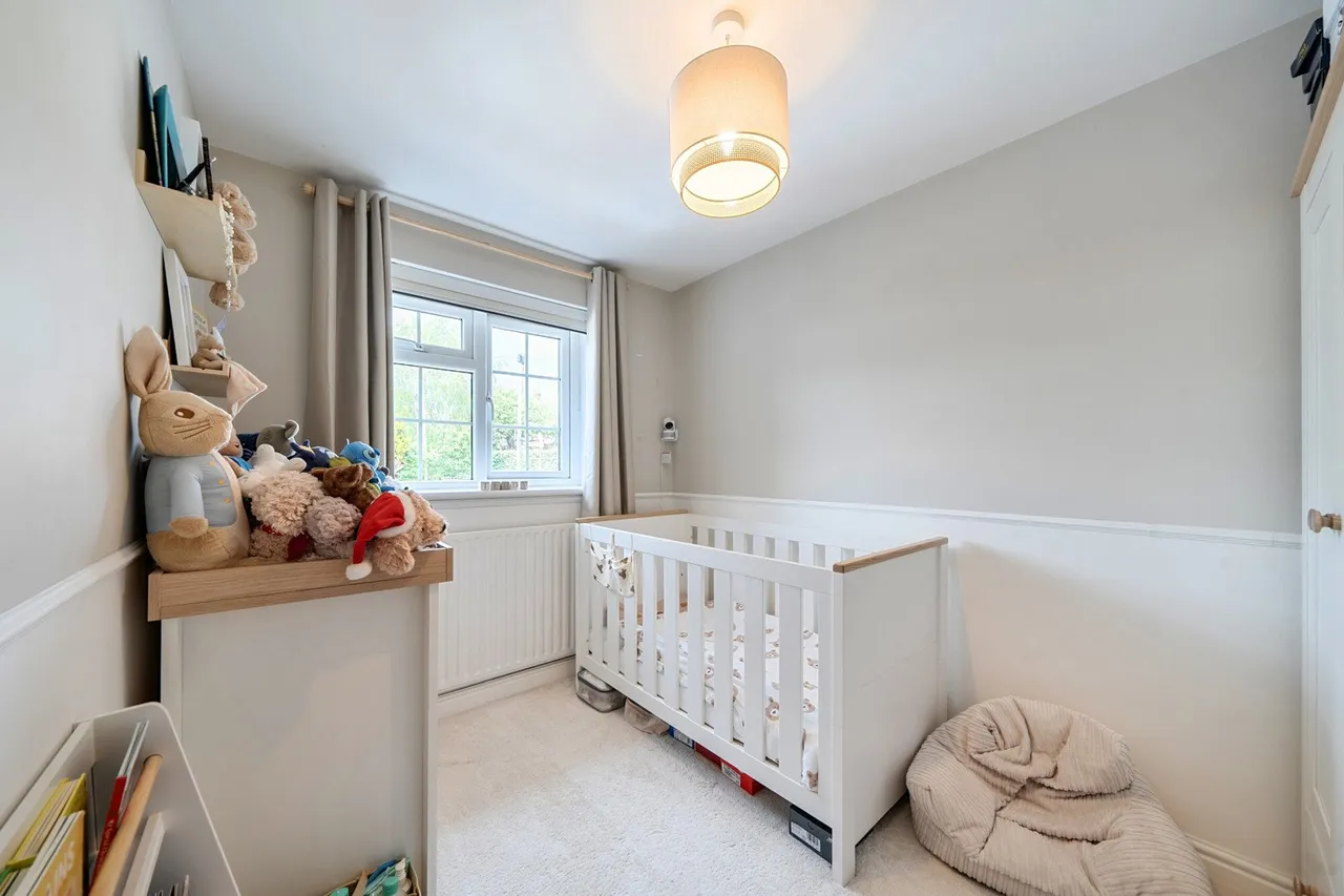 Kemsley Close, DA9, photo 8