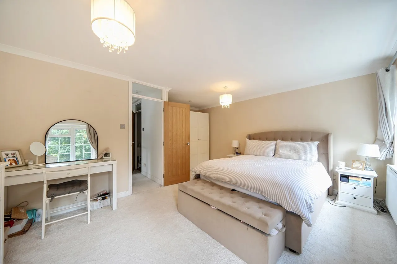 Kemsley Close, DA9, photo 15