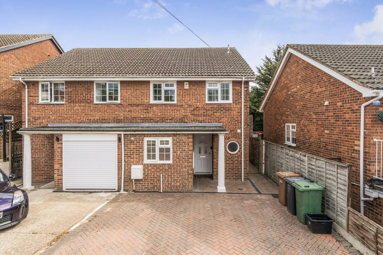 Kemsley Close, DA9, photo 20