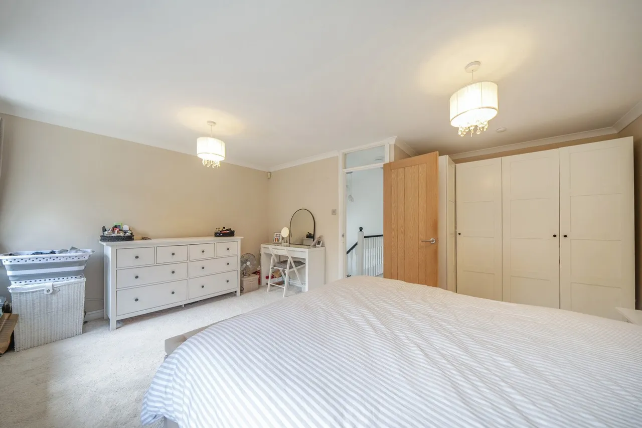 Kemsley Close, DA9, photo 14