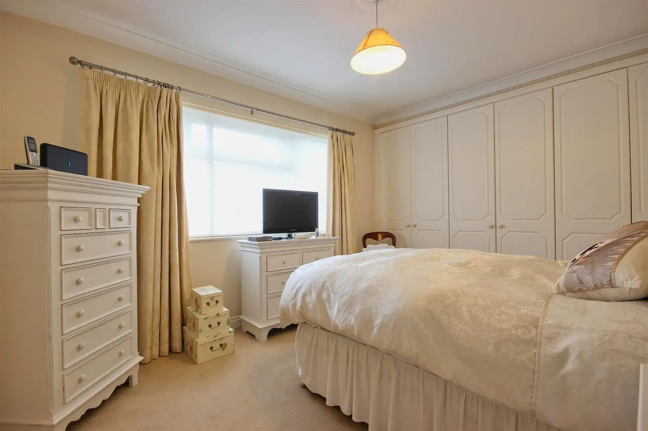 Ashcourt Drive, Hornsea, photo 9