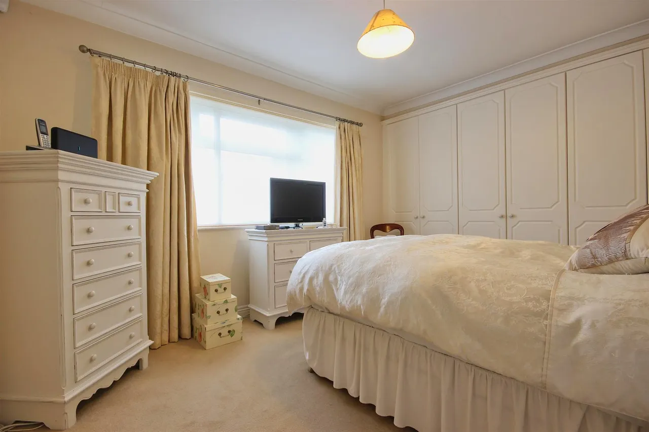 Ashcourt Drive, Hornsea, photo 21