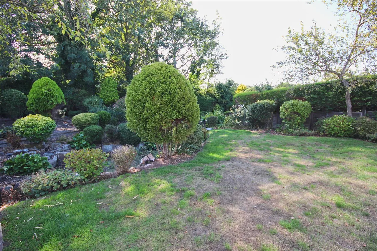 Ashcourt Drive, Hornsea, photo 3