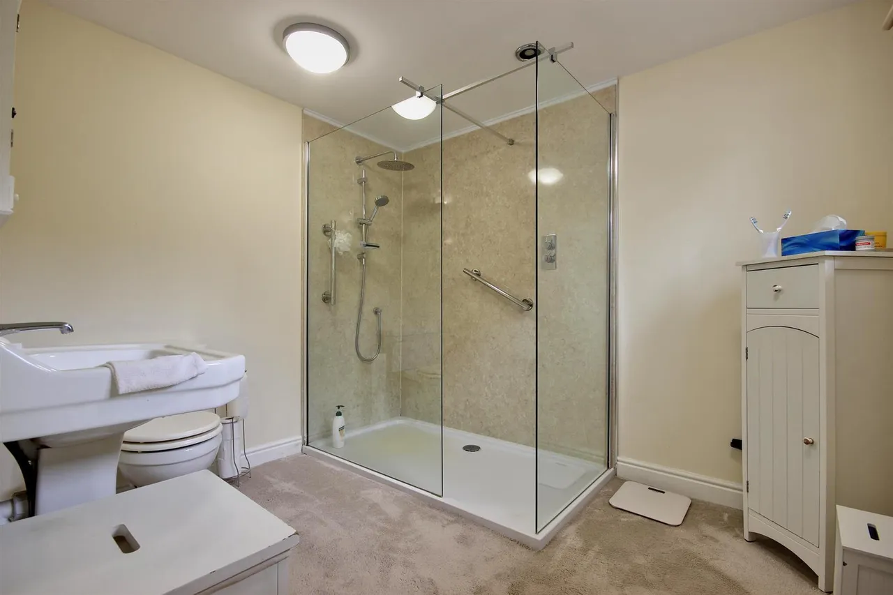 Ashcourt Drive, Hornsea, photo 19
