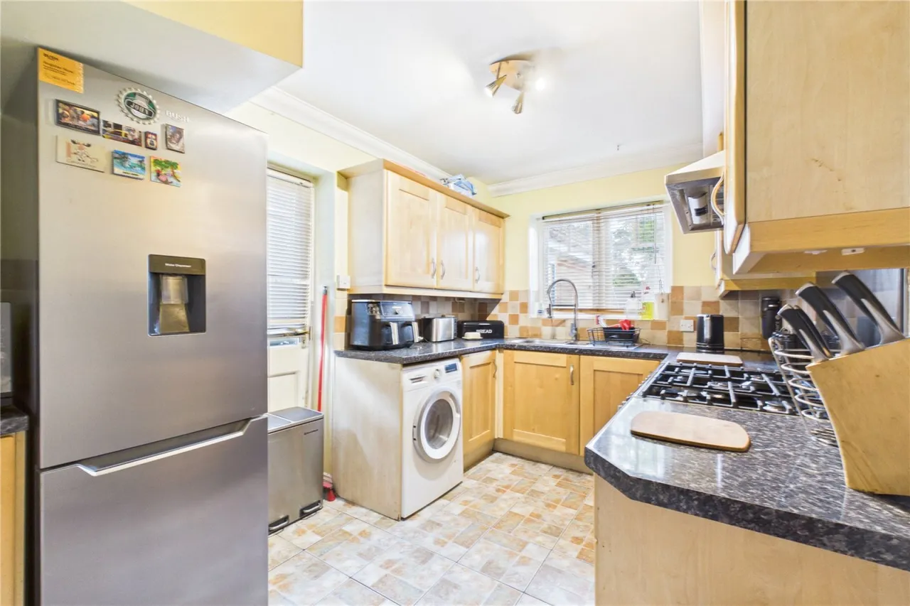 Swan Drive, Aldermaston, RG7, photo 5
