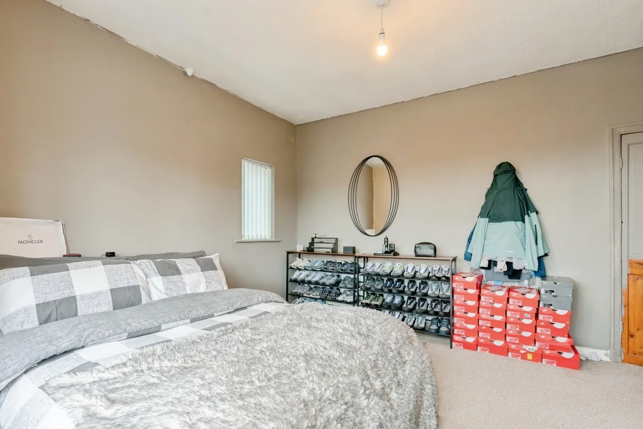 Harrogate Crescent, Burnley, BB10, photo 9