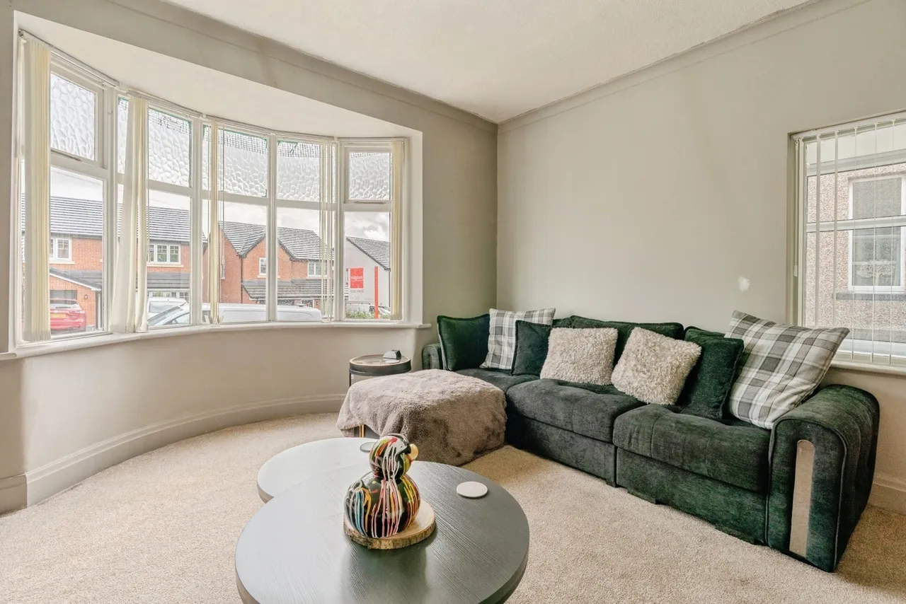Harrogate Crescent, Burnley, BB10, photo 3