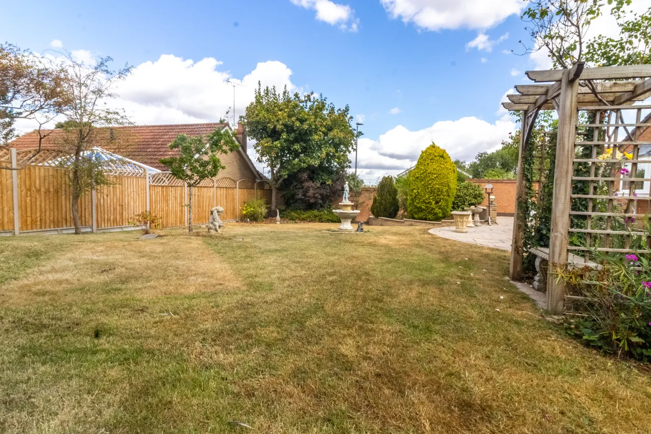 Pulford Drive, Thurnby, Leicester, Leicester, LE7 9UQ, photo 28