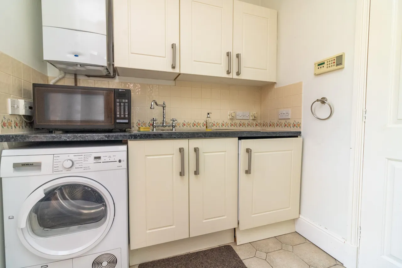 Pulford Drive, Thurnby, Leicester, Leicester, LE7 9UQ, photo 14