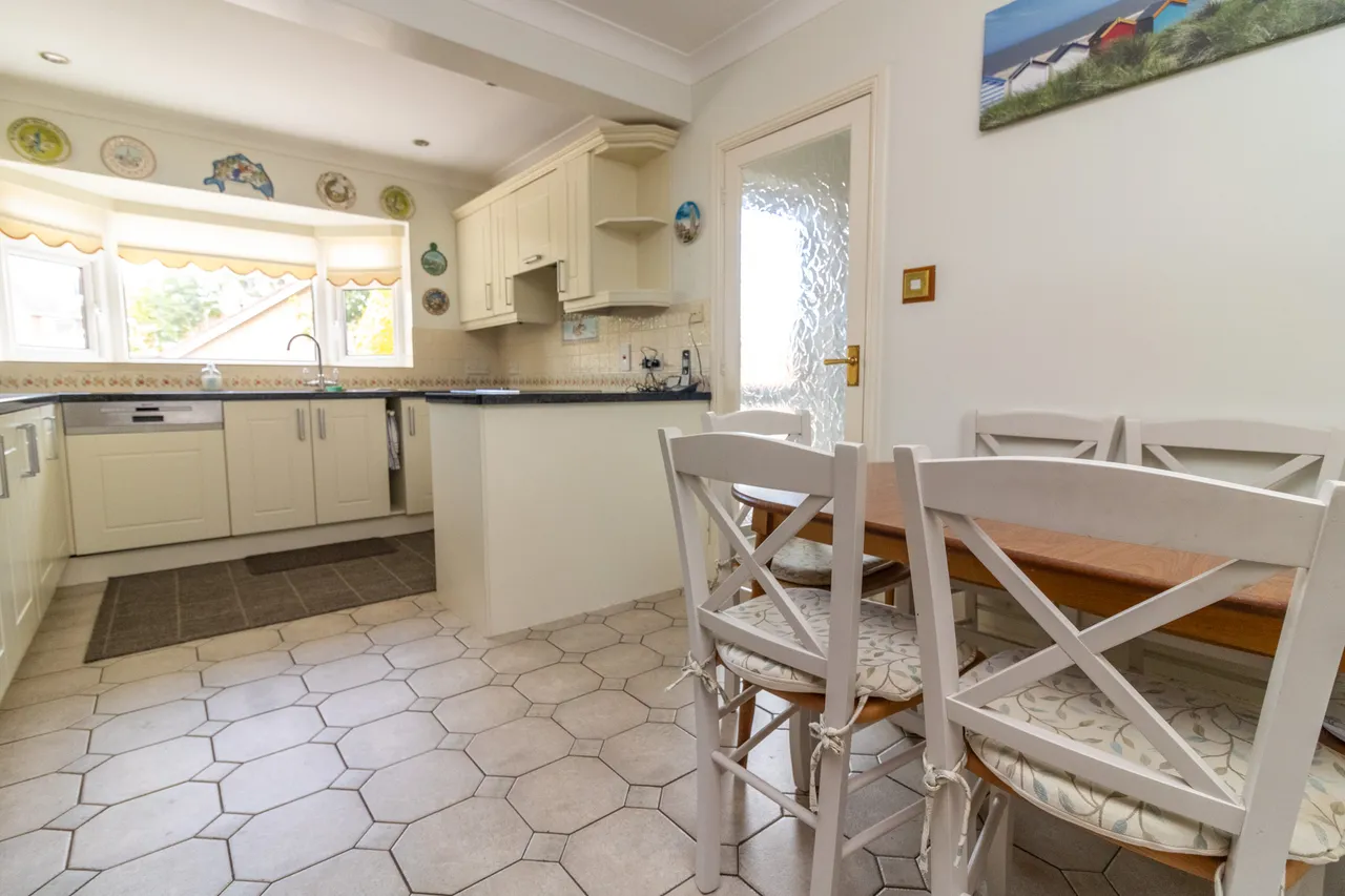 Pulford Drive, Thurnby, Leicester, Leicester, LE7 9UQ, photo 13