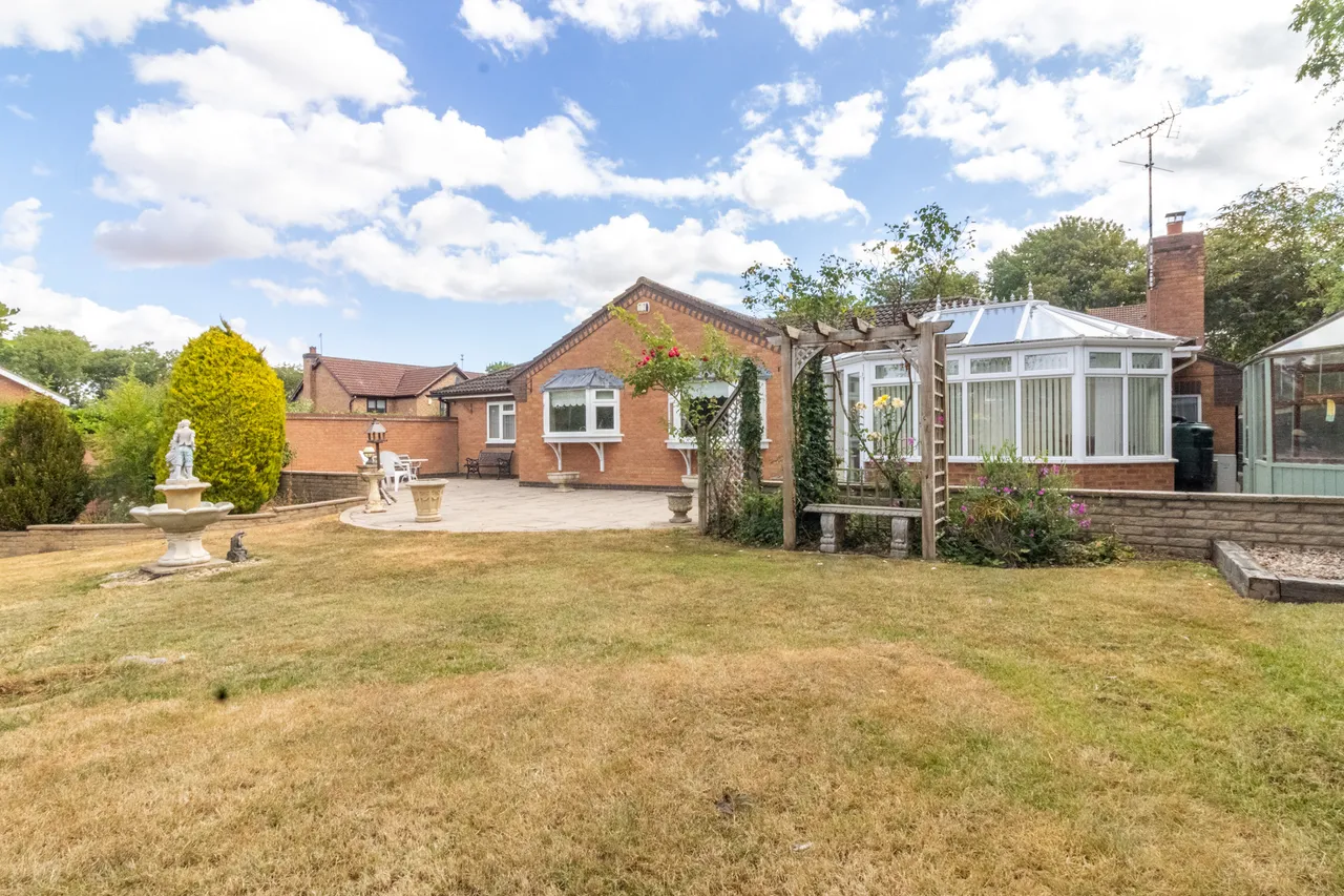 Pulford Drive, Thurnby, Leicester, Leicester, LE7 9UQ, photo 4