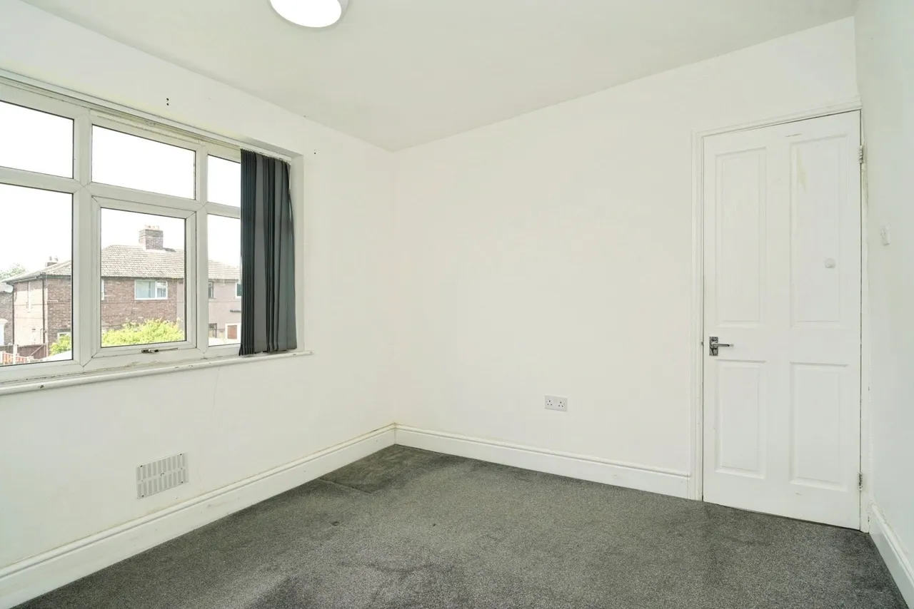 Lostock Avenue, Warrington, Cheshire, WA5, photo 13