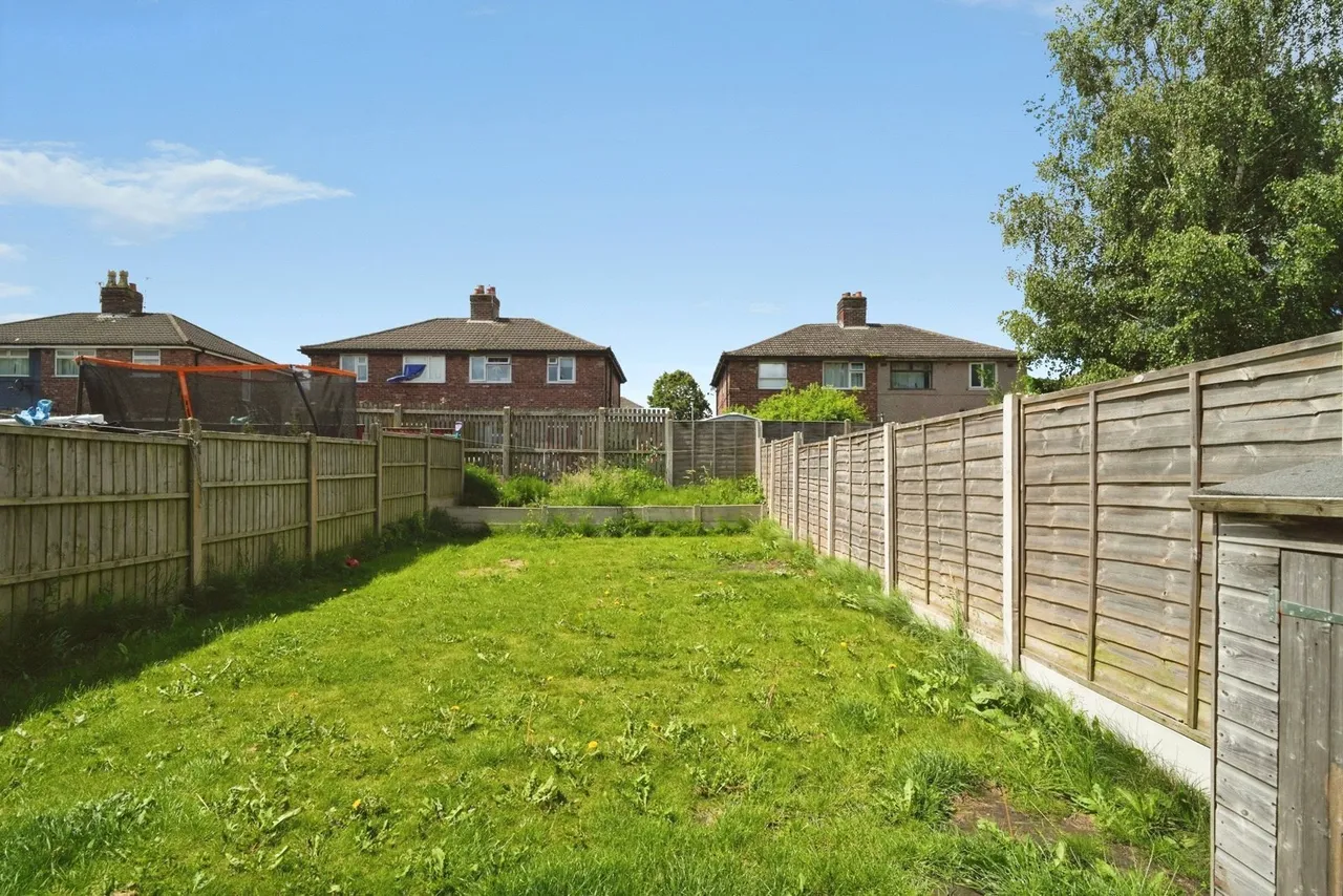 Lostock Avenue, Warrington, Cheshire, WA5, photo 2