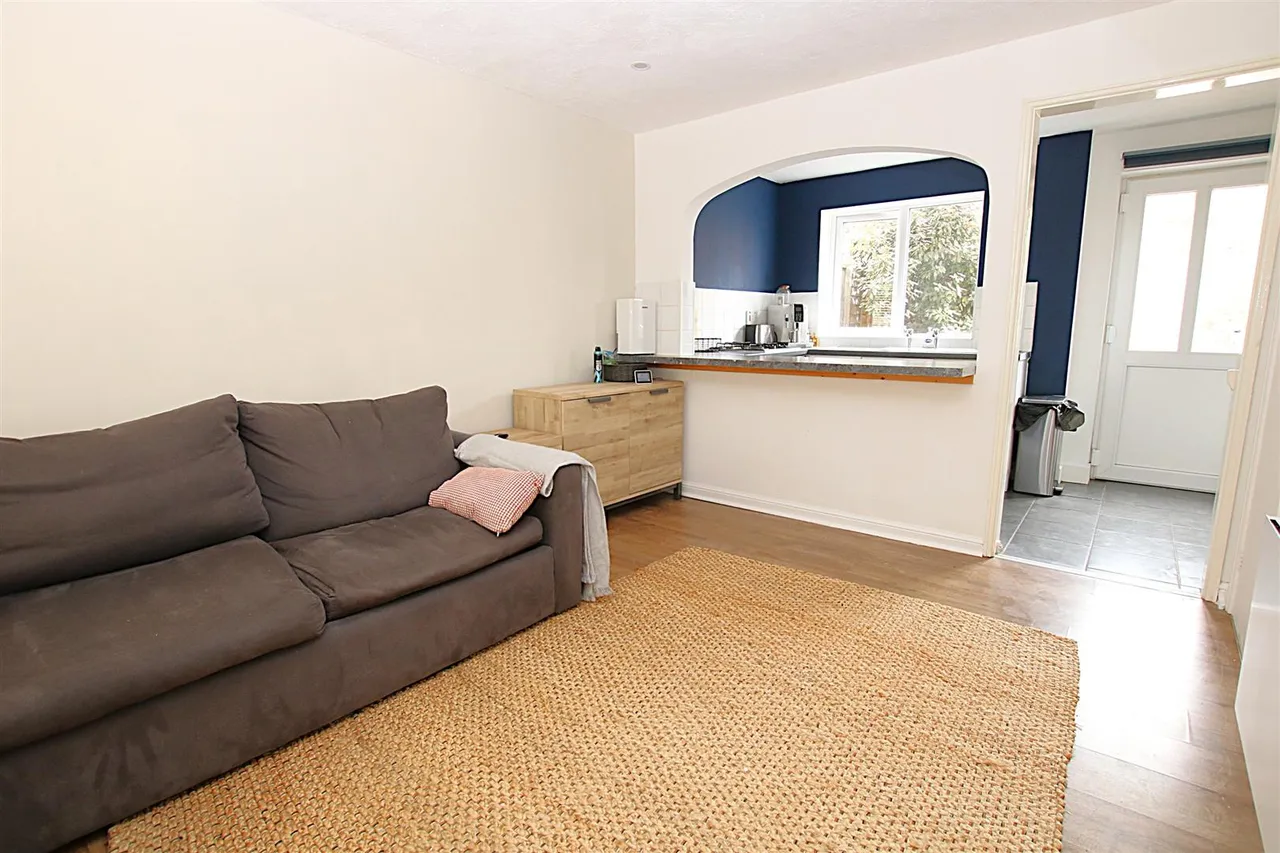 Shard Close, East Hunsbury, photo 4