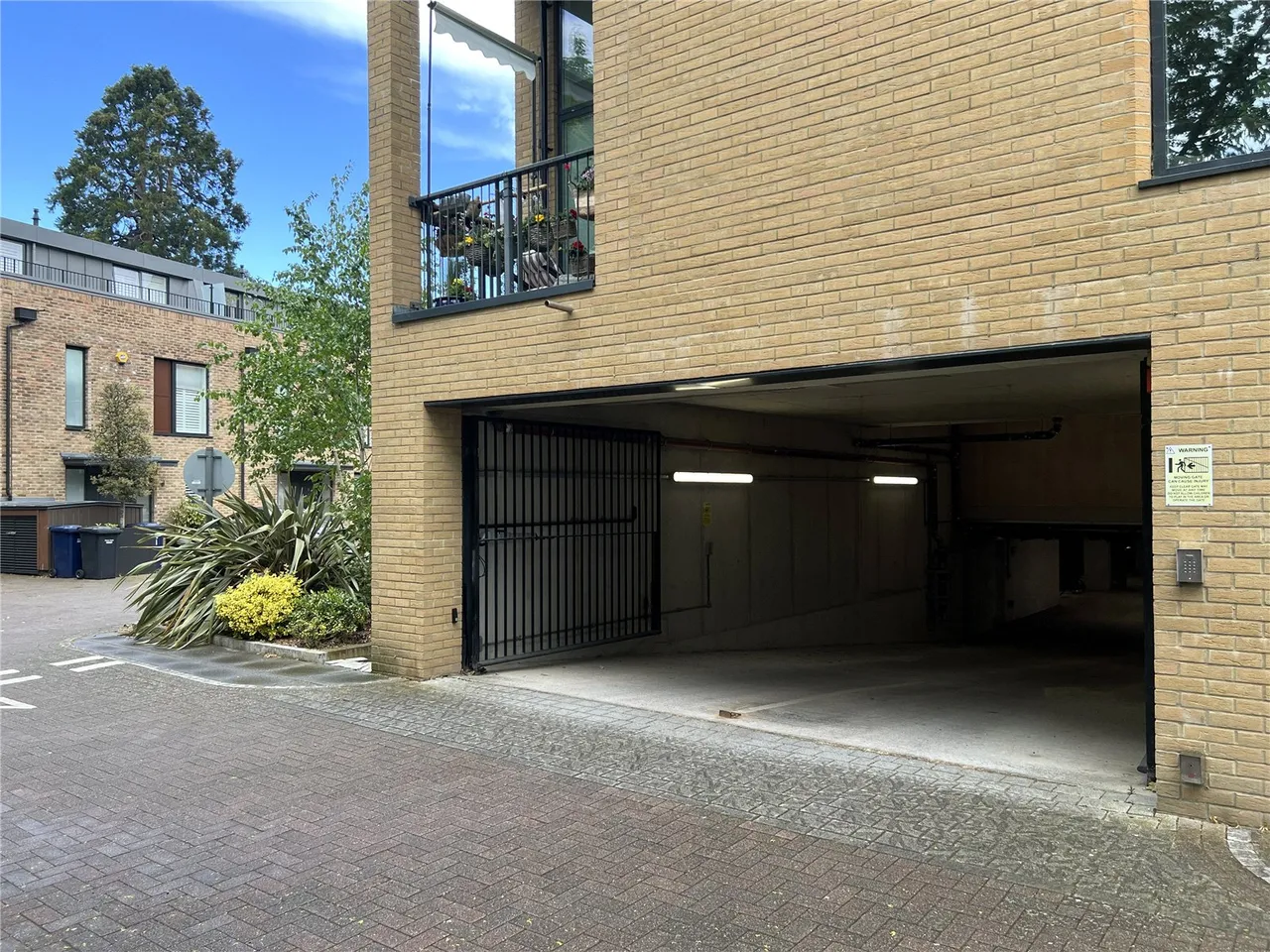 Highbrook House, 49 Quayle Crescent, London, Greater London, N20 0DY, photo 21