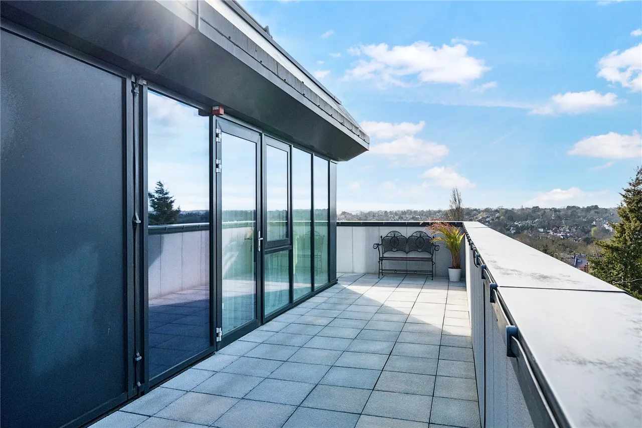 Highbrook House, 49 Quayle Crescent, London, Greater London, N20 0DY, photo 17