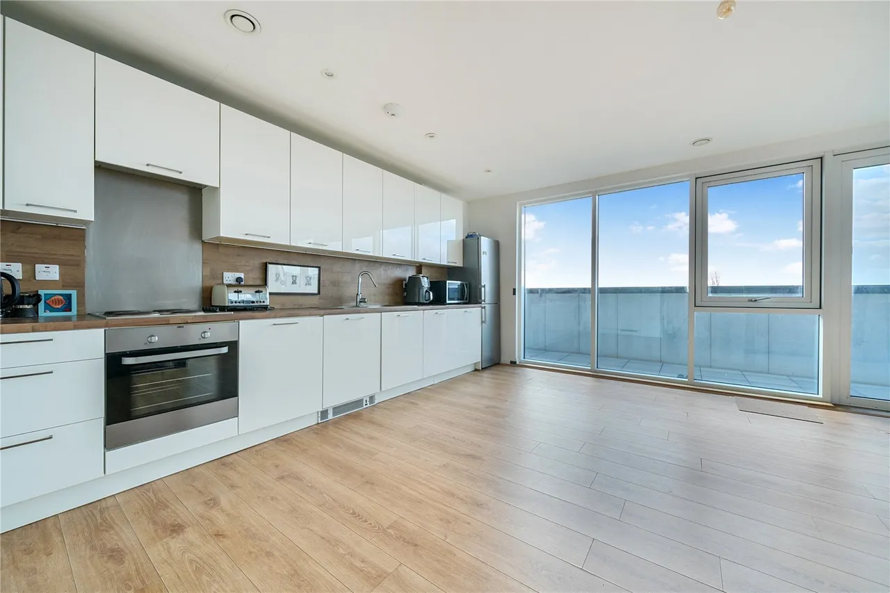 Highbrook House, 49 Quayle Crescent, London, Greater London, N20 0DY, photo 7