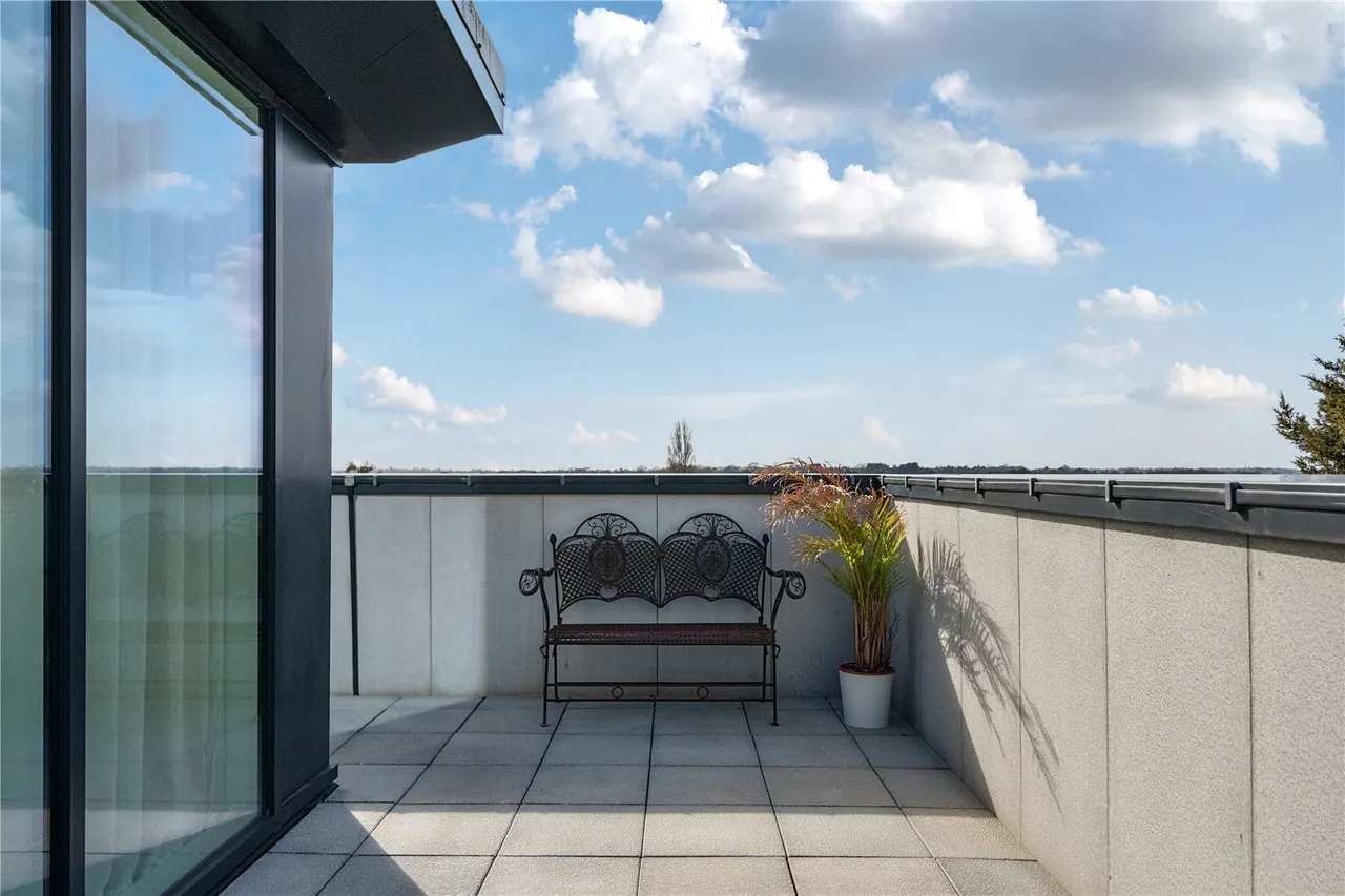 Highbrook House, 49 Quayle Crescent, London, Greater London, N20 0DY, photo 18