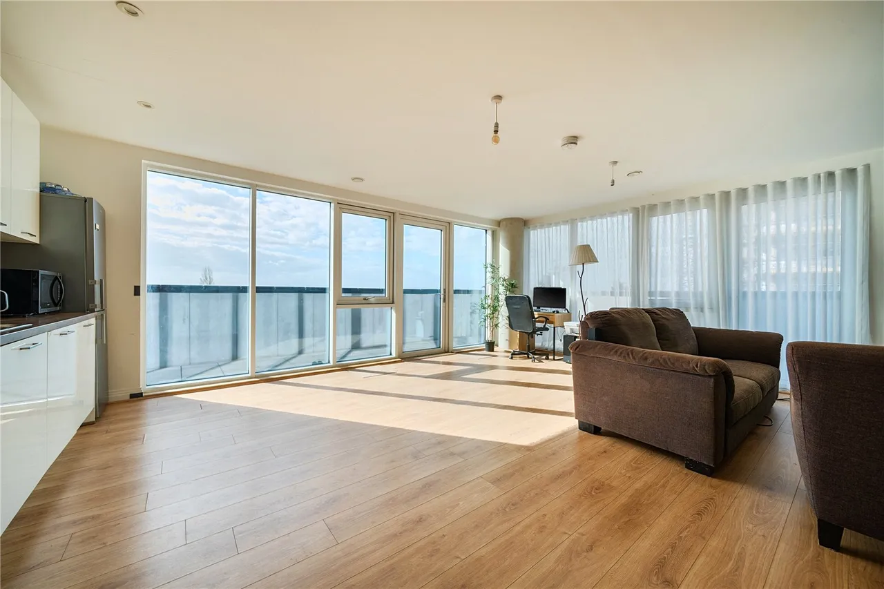 Highbrook House, 49 Quayle Crescent, London, Greater London, N20 0DY, photo 3