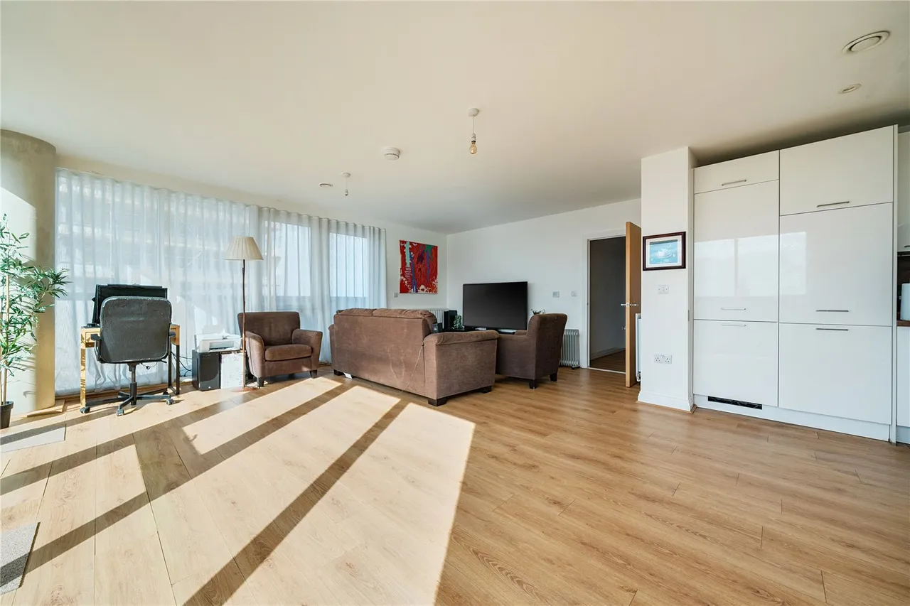 Highbrook House, 49 Quayle Crescent, London, Greater London, N20 0DY, photo 5