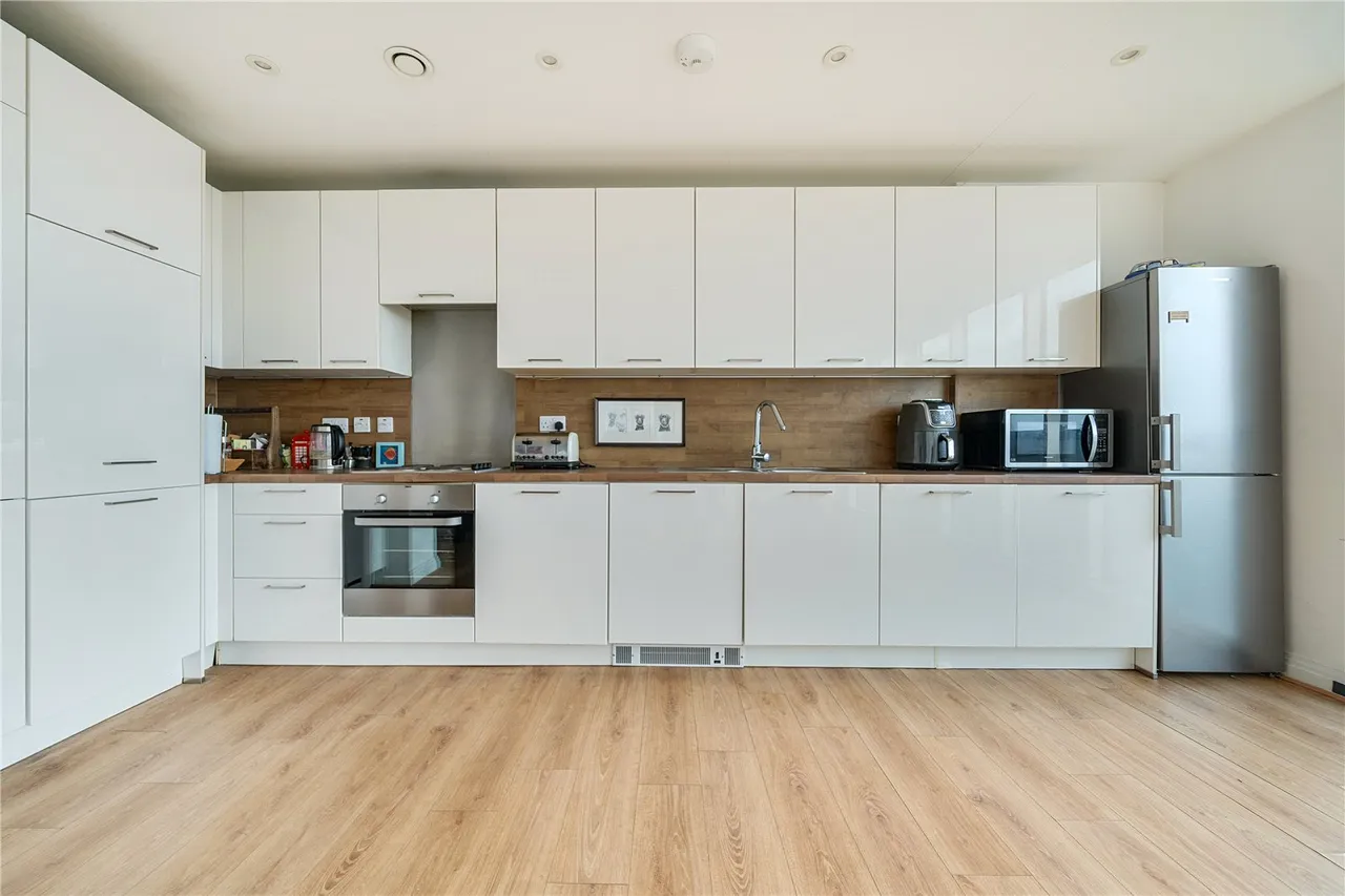 Highbrook House, 49 Quayle Crescent, London, Greater London, N20 0DY, photo 6