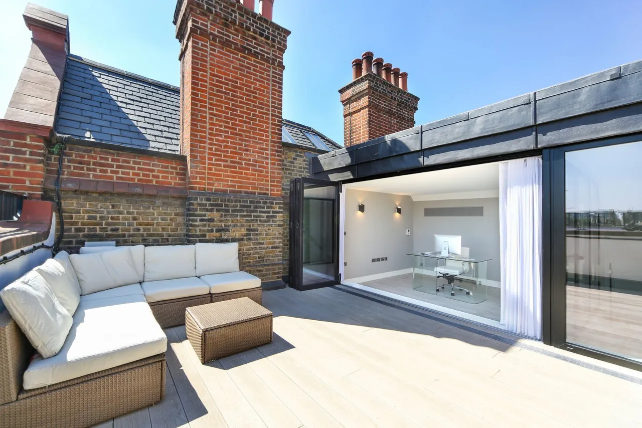 Kings Road, London, SW3, photo 3