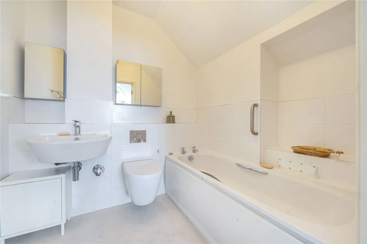 Castle Village, Berkhamsted, photo 5