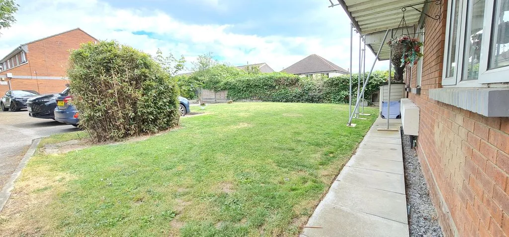 Southend-On-Sea, Essex, SS1 2HJ, photo 5