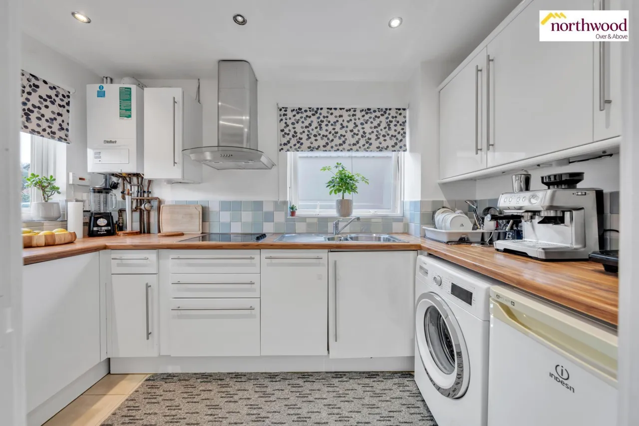 Greensward, Bushey, WD23, photo 3