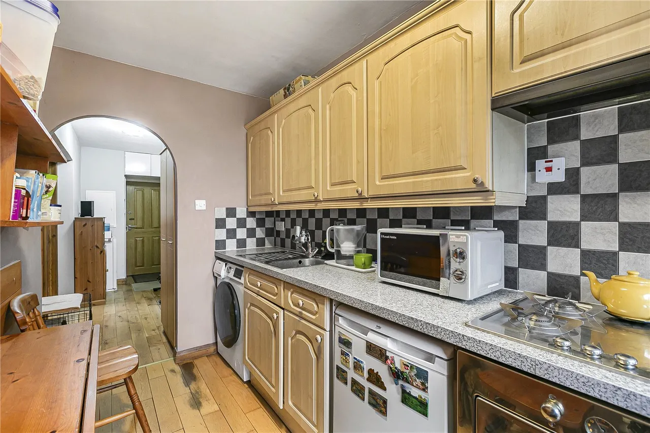Tunworth Crescent, London, SW15, photo 9