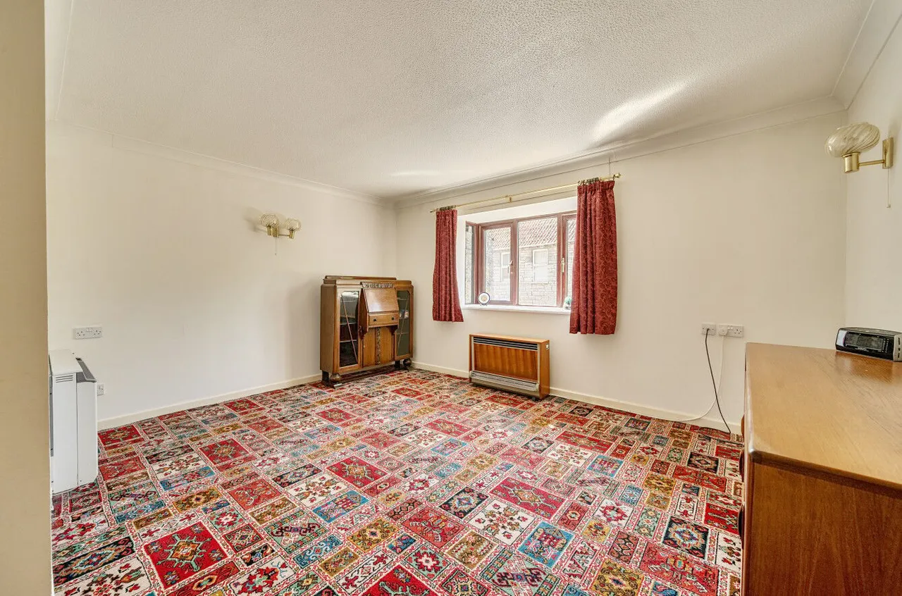 Goswell Close, Street, BA16, photo 7