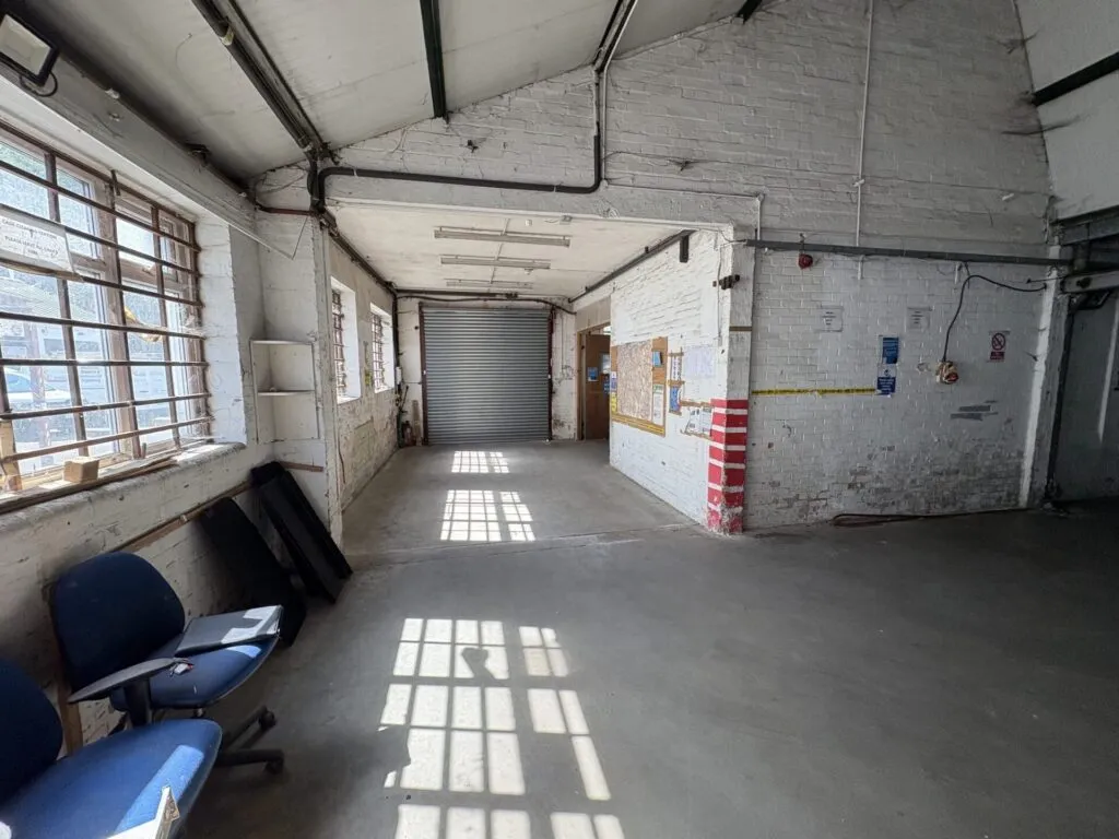 Ashgrove Industrial Estate - Bromley - Kent - BR1, photo 4