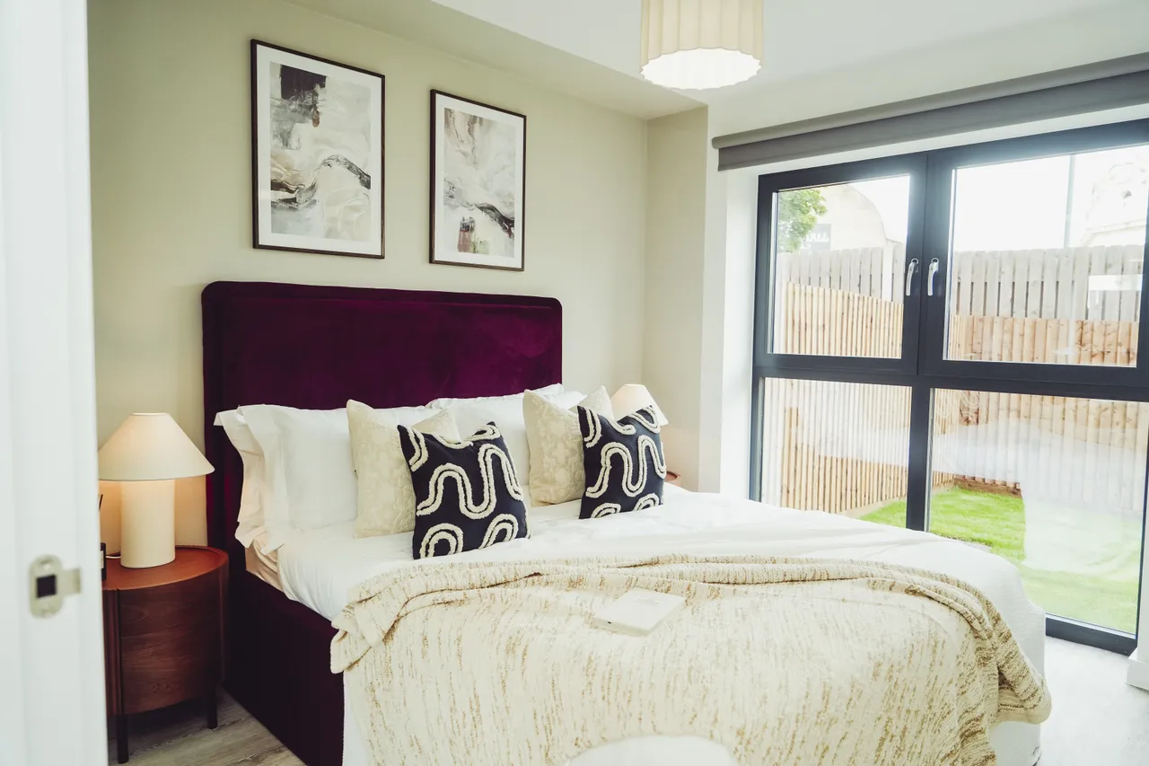 Walton House, DE1, photo 7