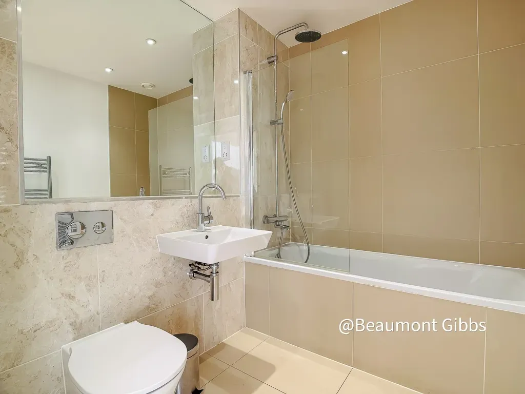 Wellington Street, Woolwich, SE18, photo 8