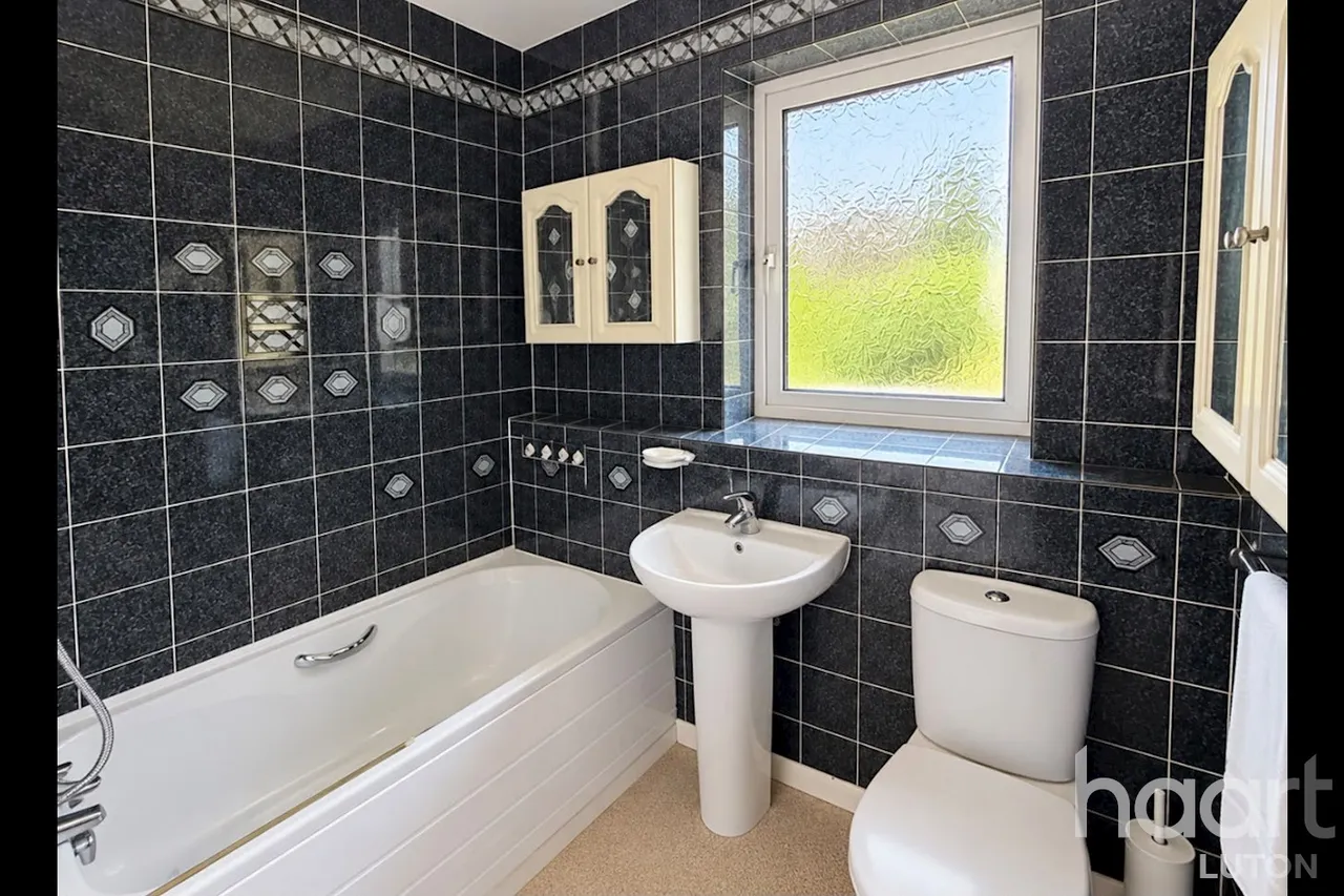 Huckleberry Close, Luton, LU3, photo 12