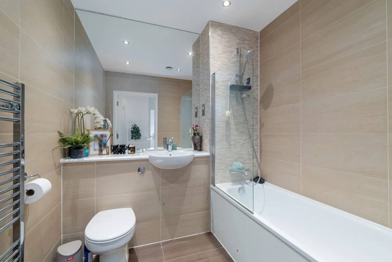 Wharf Lane, London, E14, photo 8
