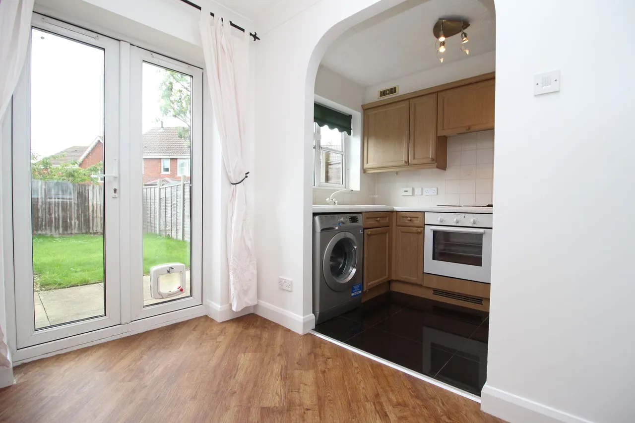 Coopers Drive, Yate, photo 5
