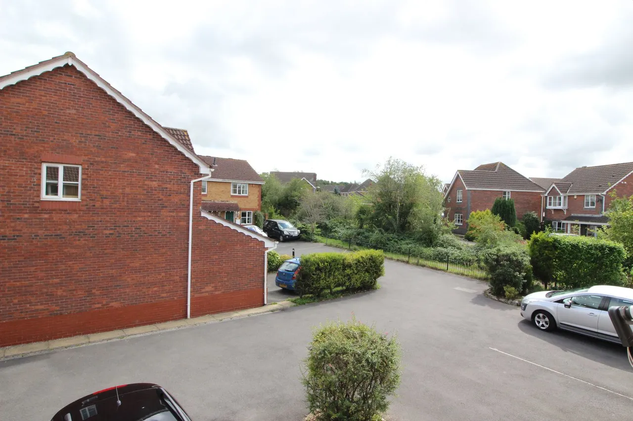 Coopers Drive, Yate, photo 16