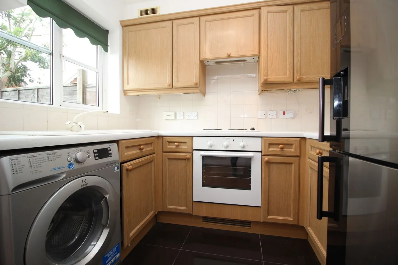 Coopers Drive, Yate, photo 4