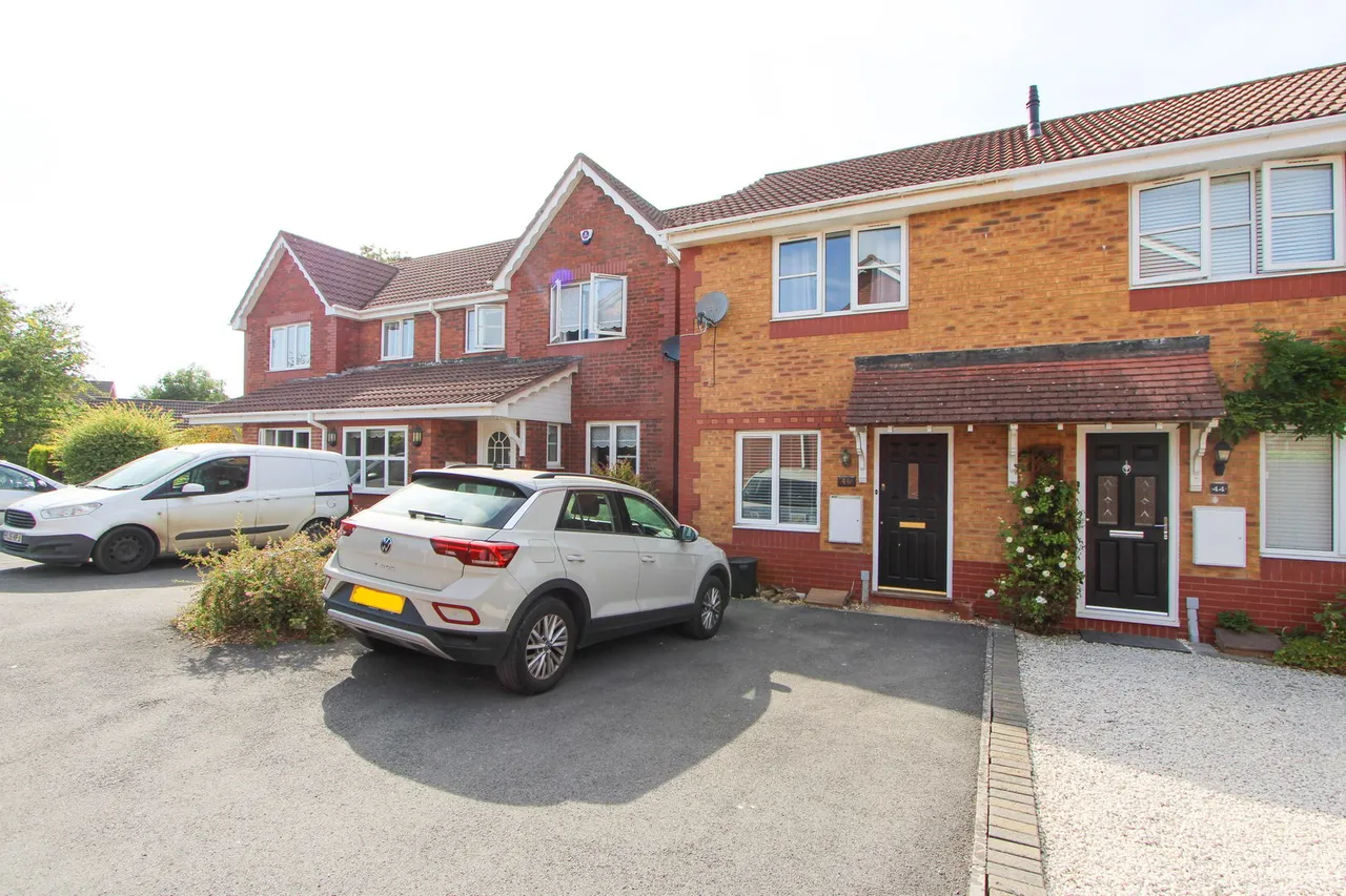 2 bed house for sale, Coopers Drive, Yate