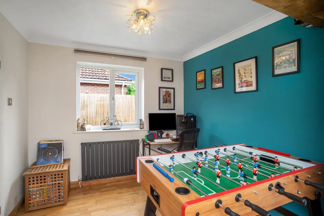 Kimble Close, East Hunsbury, photo 10