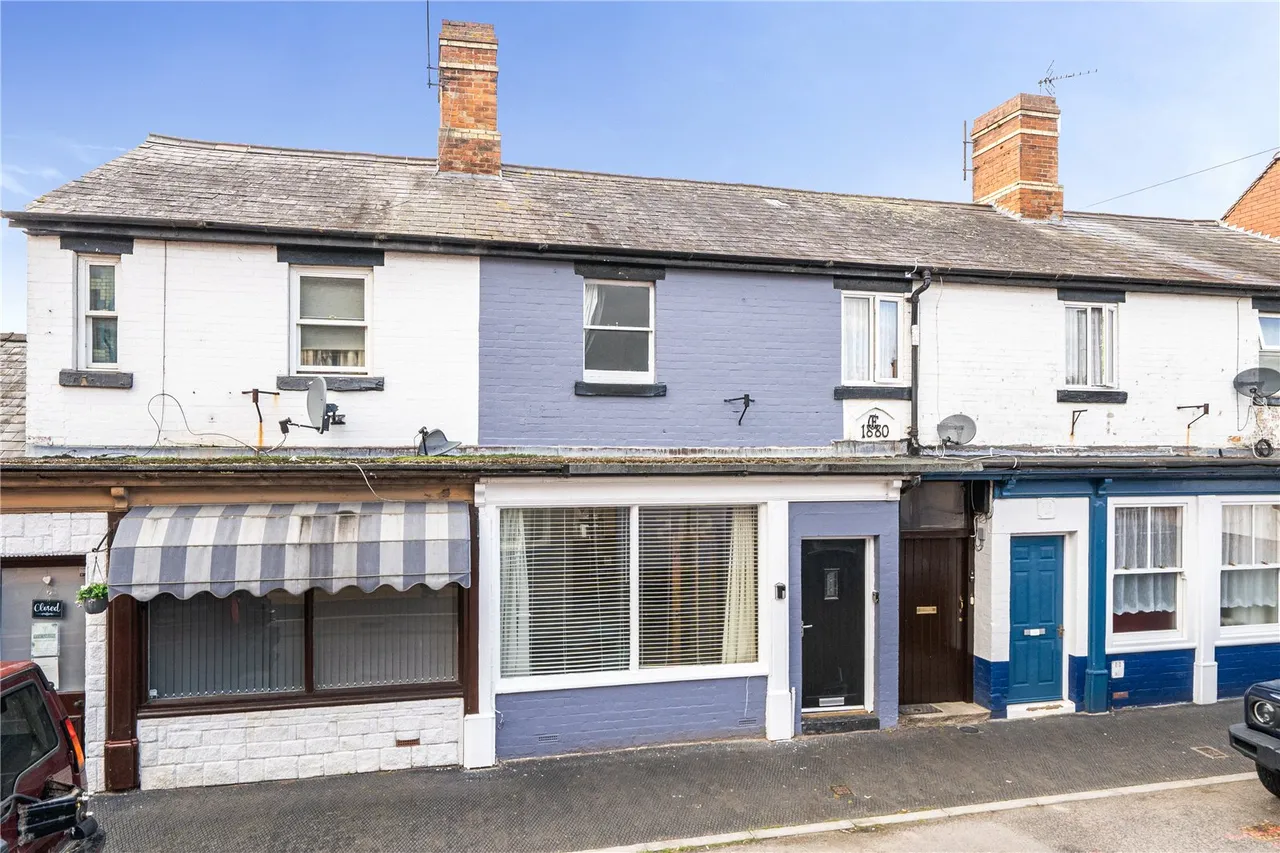 2 bed house for sale — Market Street, Craven Arms, Shropshire, SY7 9NN