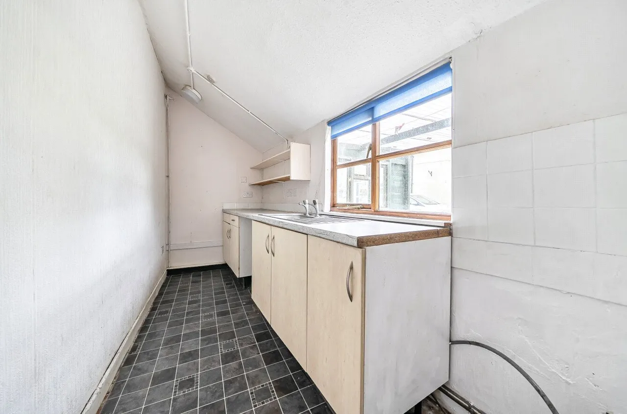 The Strand, Builth Wells, Powys, LD2 3BG, photo 11