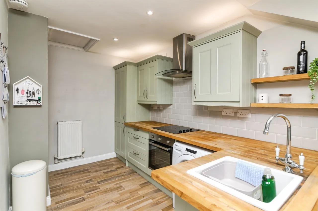 Oulton Street, Oulton, Lowestoft, photo 6