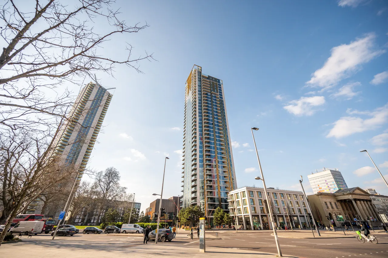 Apartment 3301, One The Elephant, 1 St Gabriel Walk, London, photo 11